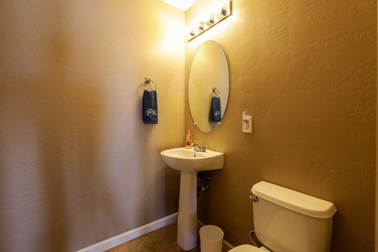 Maricopa Home With Outdoor Seating, 2 Mi To Golf! エクステリア 写真